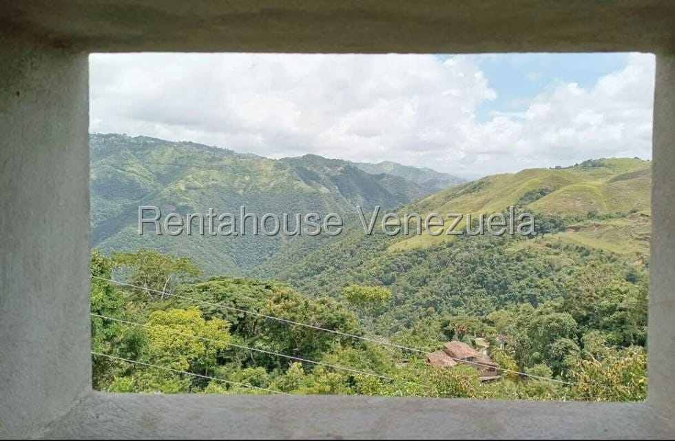 Terreno (Residencial) en Venta en Caicaguana, Distrito Metropolitano - 11