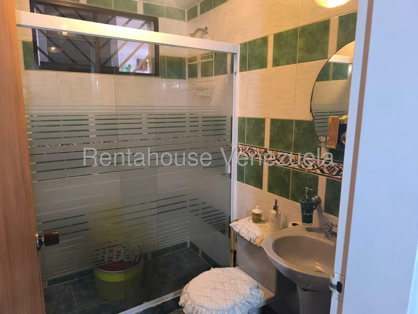 Casa (Multipes Niveles) en Venta en El Atrio, Miranda - 16