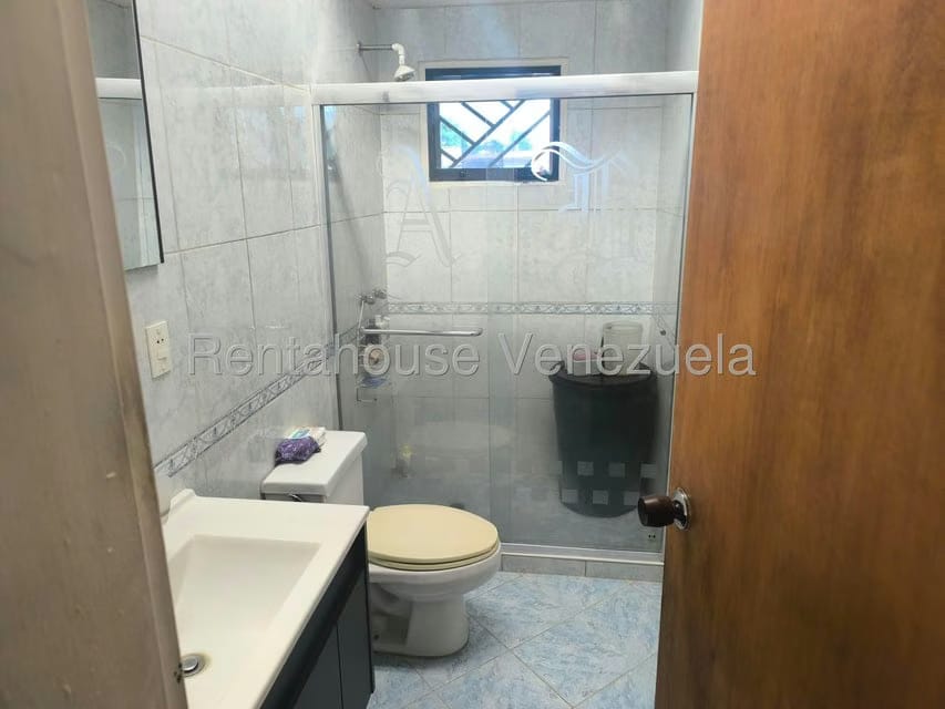 Casa (Multipes Niveles) en Venta en El Atrio, Miranda - 35