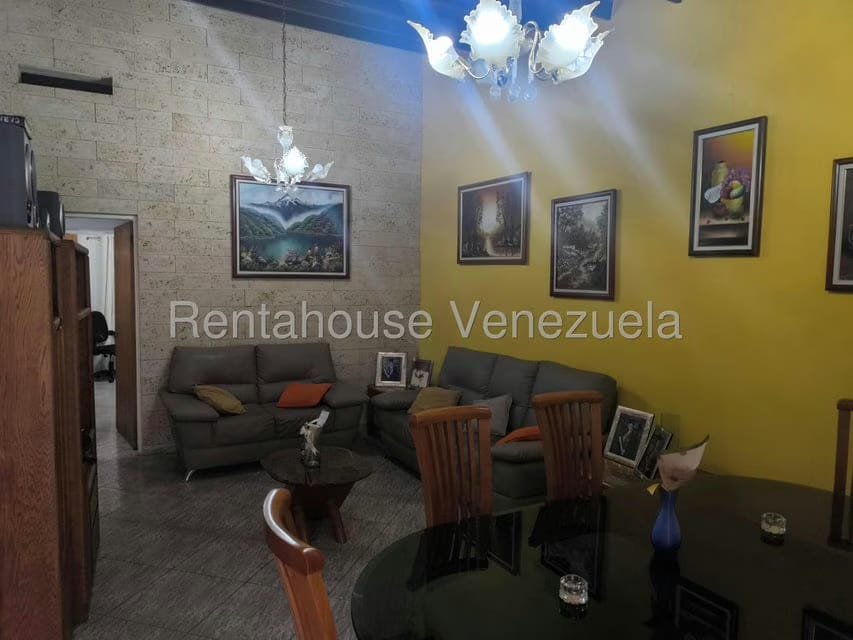 Casa (Multipes Niveles) en Venta en El Atrio, Miranda - 5
