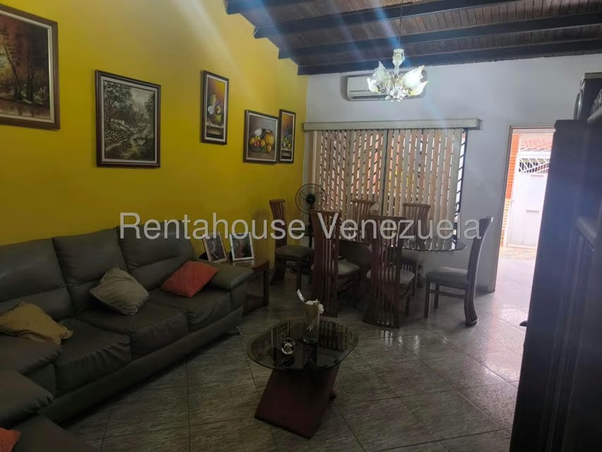 Casa (Multipes Niveles) en Venta en El Atrio, Miranda - 6