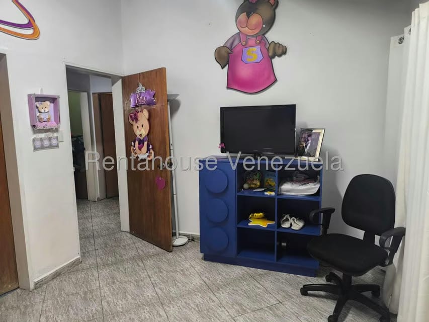 Casa (Multipes Niveles) en Venta en El Atrio, Miranda - 8