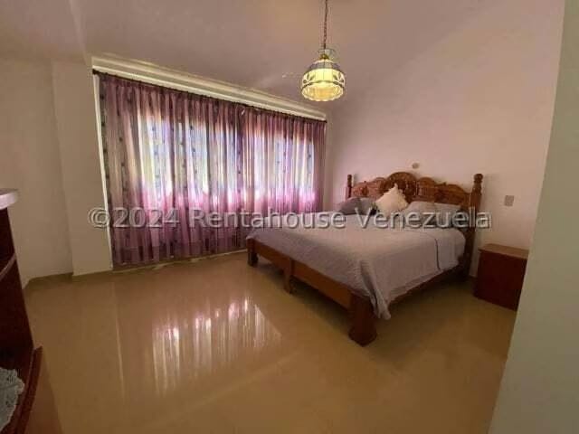 Casa (Multipes Niveles) en Alquiler en Colinas de Los Ruices, Distrito Metropolitano - 37