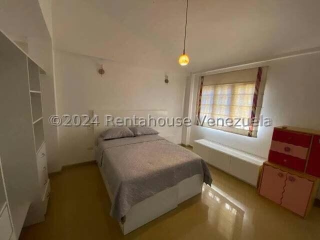 Casa (Multipes Niveles) en Alquiler en Colinas de Los Ruices, Distrito Metropolitano - 40