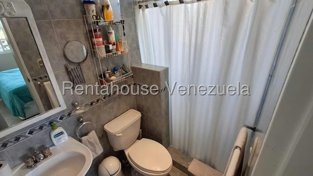 Casa (1 Nivel) en Venta en Altos de la Peña, Miranda - 31