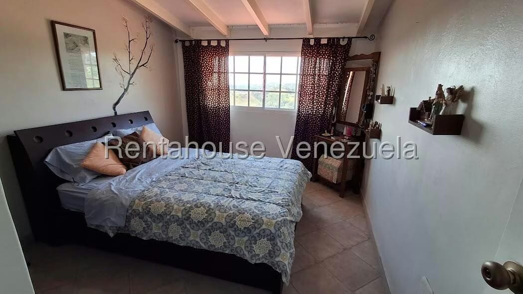 Casa (1 Nivel) en Venta en Altos de la Peña, Miranda - 41