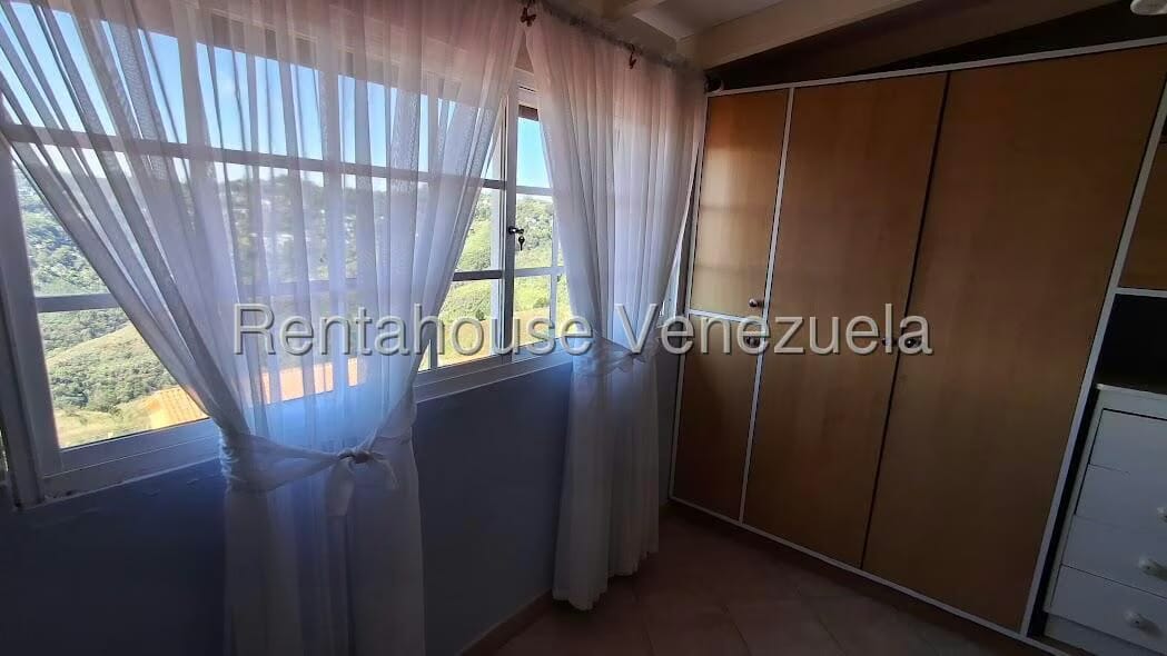 Casa (1 Nivel) en Venta en Altos de la Peña, Miranda - 45