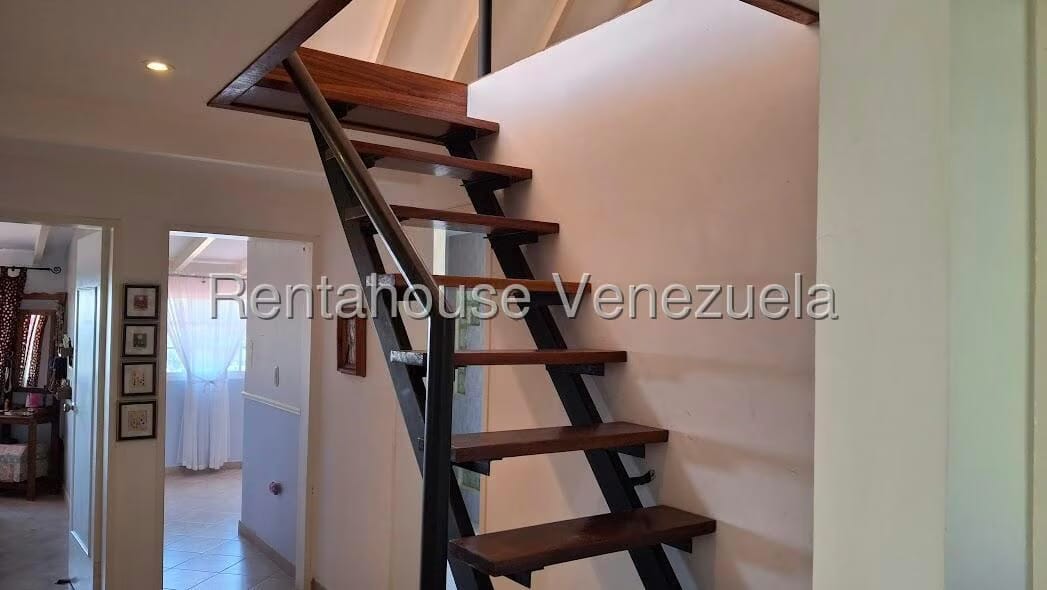 Casa (1 Nivel) en Venta en Altos de la Peña, Miranda - 47