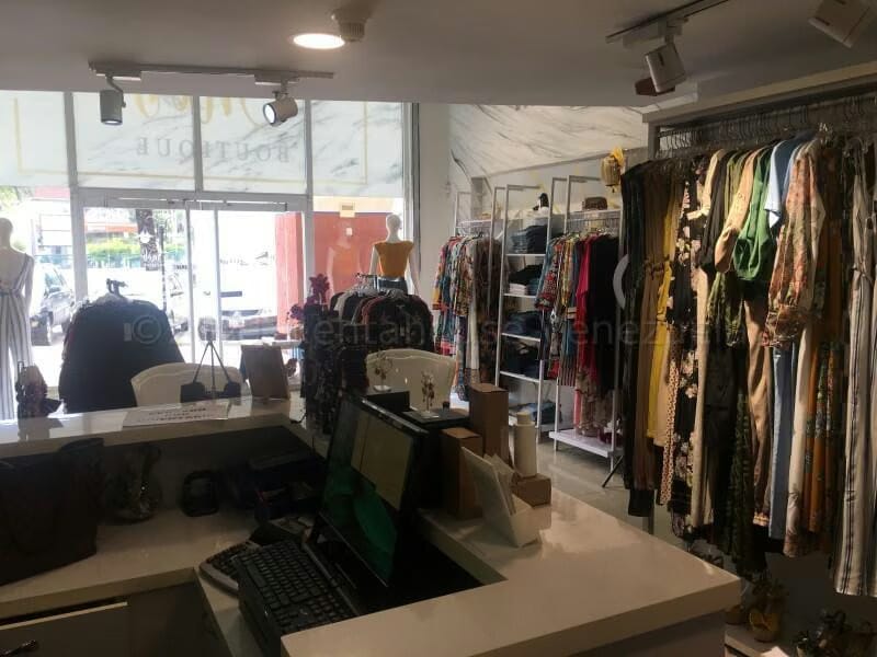Comercial (Local Comercial) en Venta en Los Robles, Nueva Esparta - 4