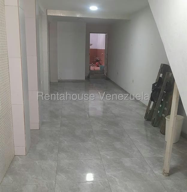 Comercial (Local Comercial) en Venta en Avenida Bolivar, Nueva Esparta - 4