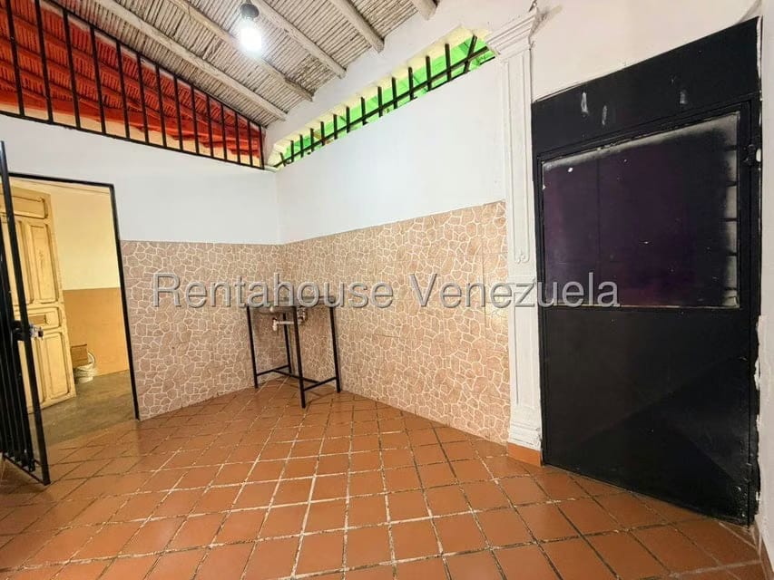 Comercial (Local Comercial) en Alquiler en Centro, Lara - 8