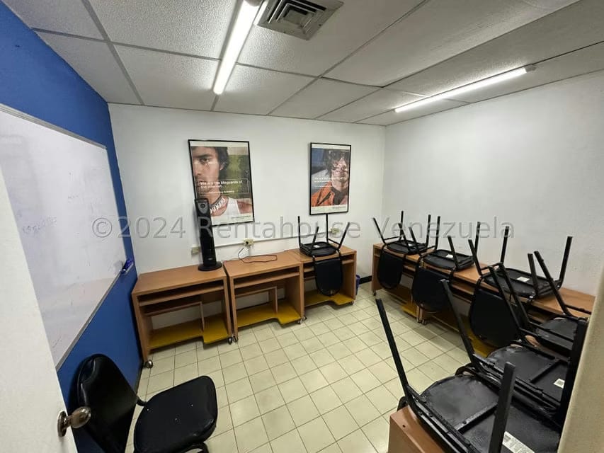 Comercial (Local Comercial) en Alquiler en Montalban III, Distrito Metropolitano - 4