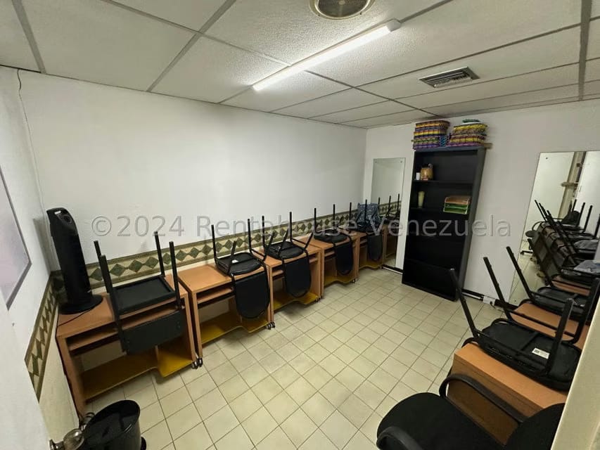 Comercial (Local Comercial) en Alquiler en Montalban III, Distrito Metropolitano - 5