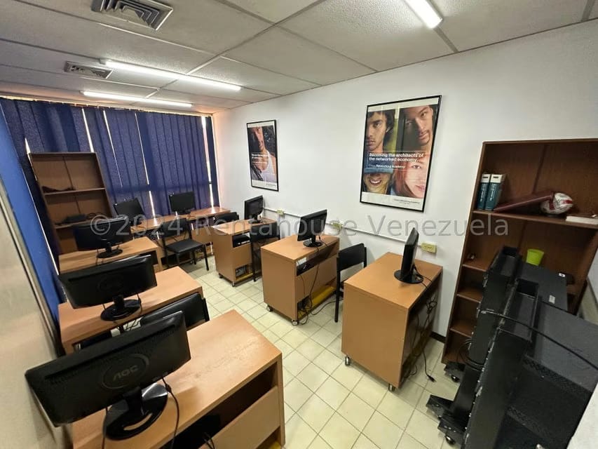 Comercial (Local Comercial) en Alquiler en Montalban III, Distrito Metropolitano - 6