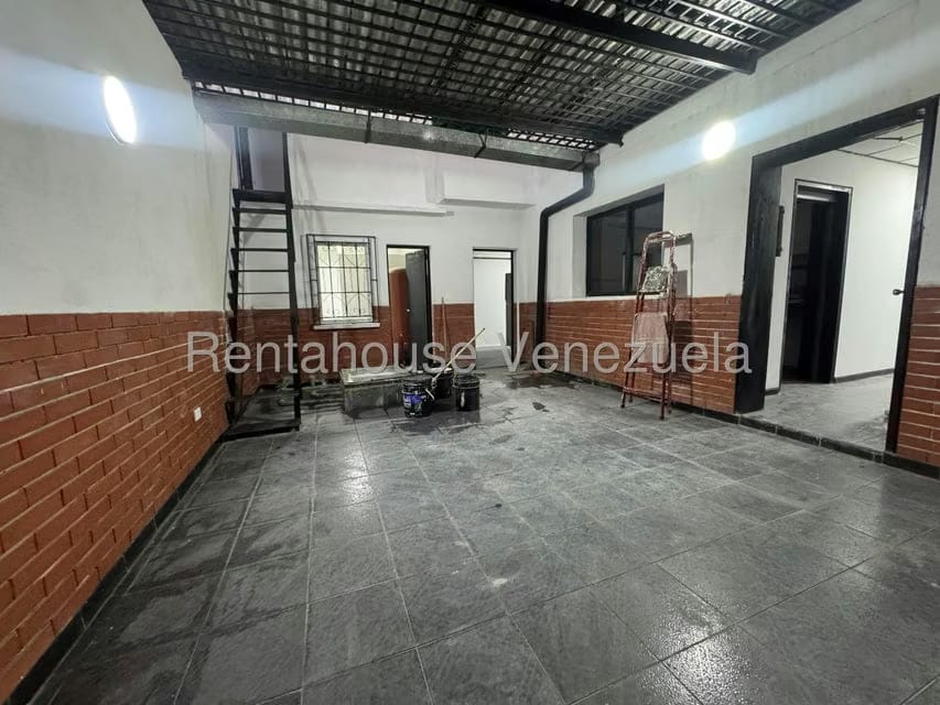 Comercial (Edificio) en Venta en Los Dos Caminos, Distrito Metropolitano - 15