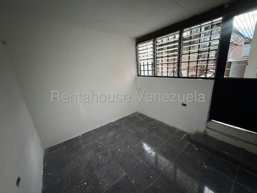 Comercial (Edificio) en Venta en Los Dos Caminos, Distrito Metropolitano - 19