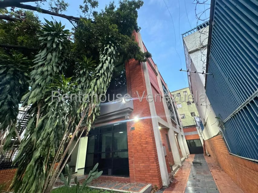 Comercial (Edificio) en Venta en Los Dos Caminos, Distrito Metropolitano - 23