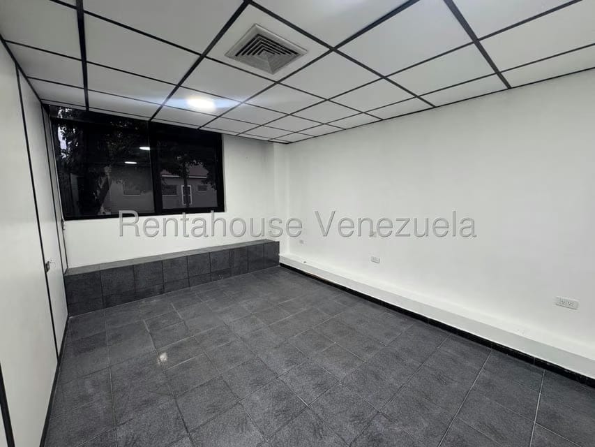 Comercial (Edificio) en Venta en Los Dos Caminos, Distrito Metropolitano - 8