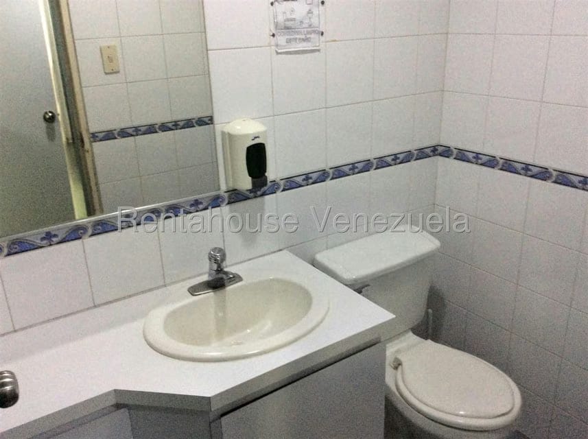 Comercial (Local Comercial) en Alquiler en Altamira, Distrito Metropolitano - 11
