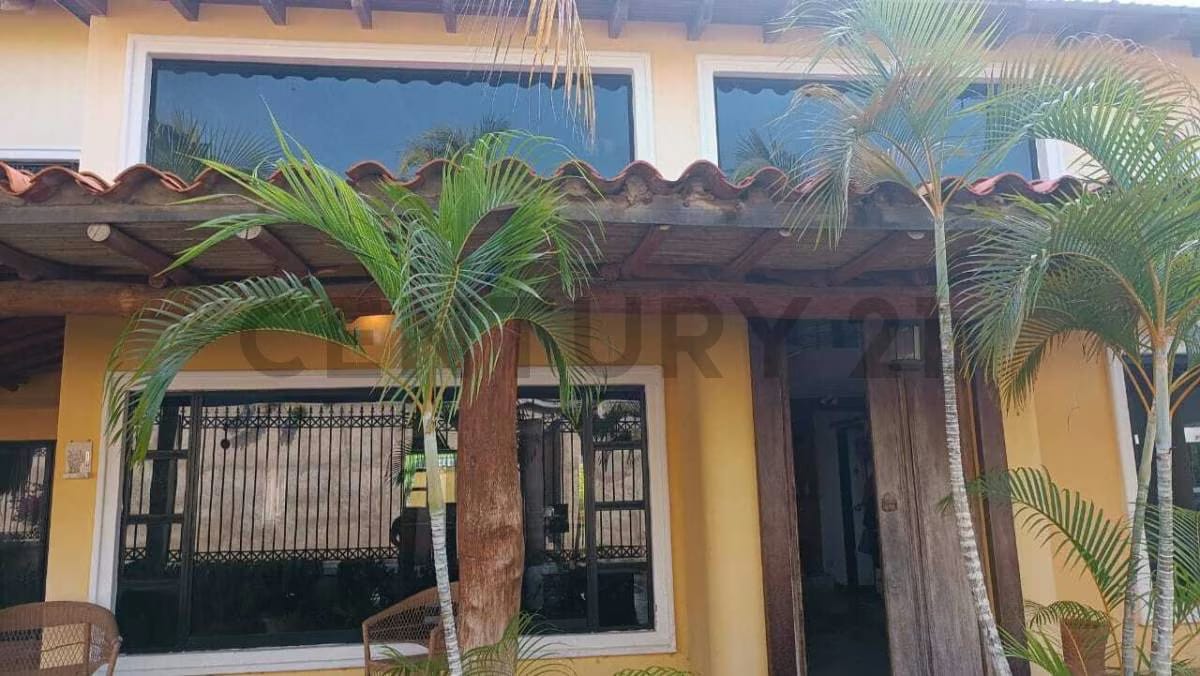 En venta Casa equipada en urbanización Paraíso 1, Pampatar