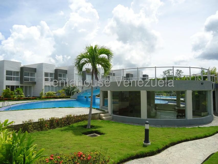 Townhouse (Duplex) en Venta en Puerto Encantado, Miranda - 18
