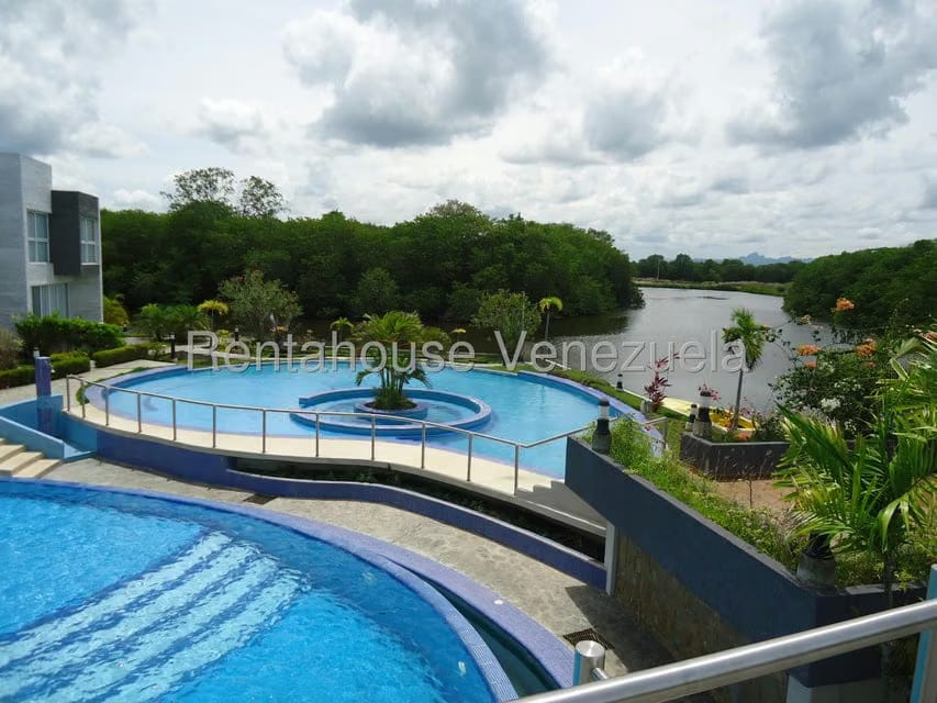 Townhouse (Duplex) en Venta en Puerto Encantado, Miranda - 20