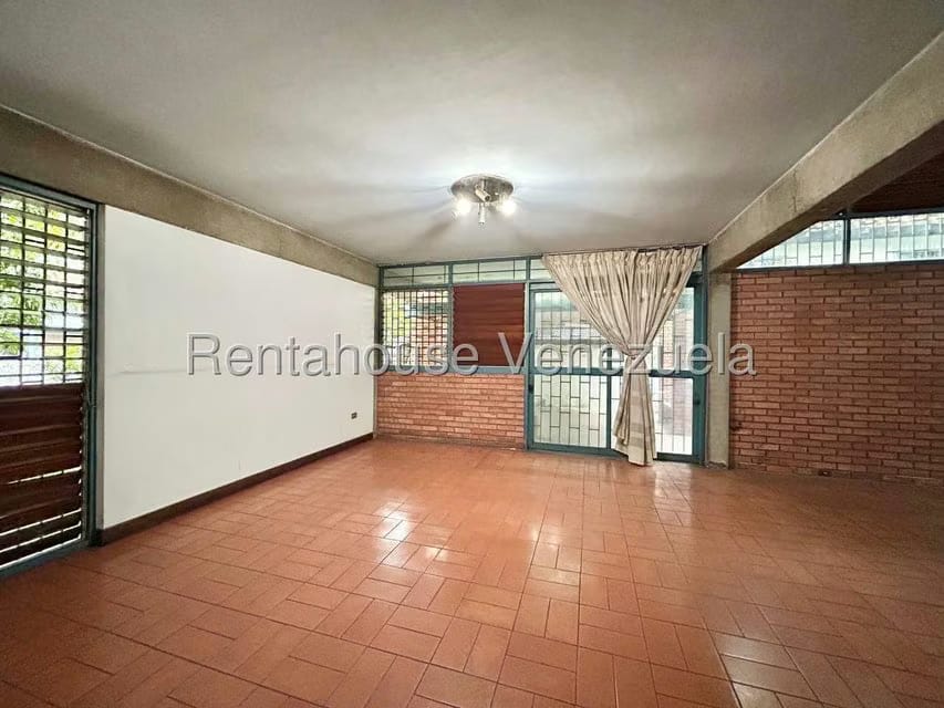 Casa (Duplex) en Venta en Chuao, Distrito Metropolitano - 12