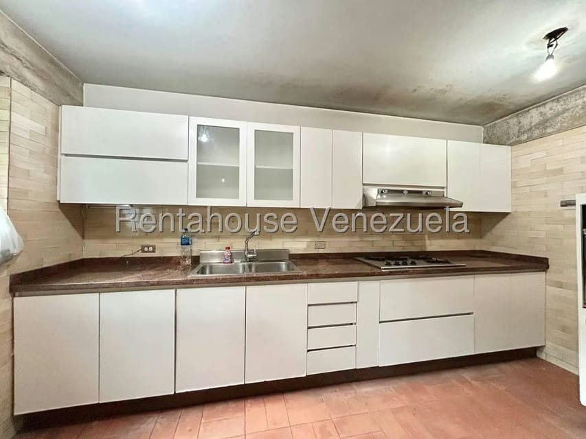 Casa (Duplex) en Venta en Chuao, Distrito Metropolitano - 16