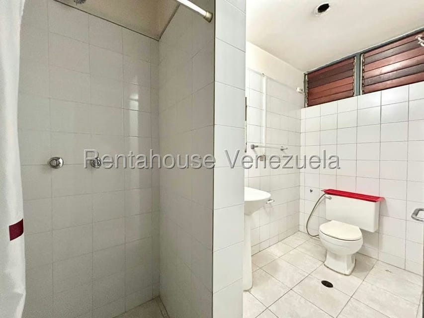 Casa (Duplex) en Venta en Chuao, Distrito Metropolitano - 10