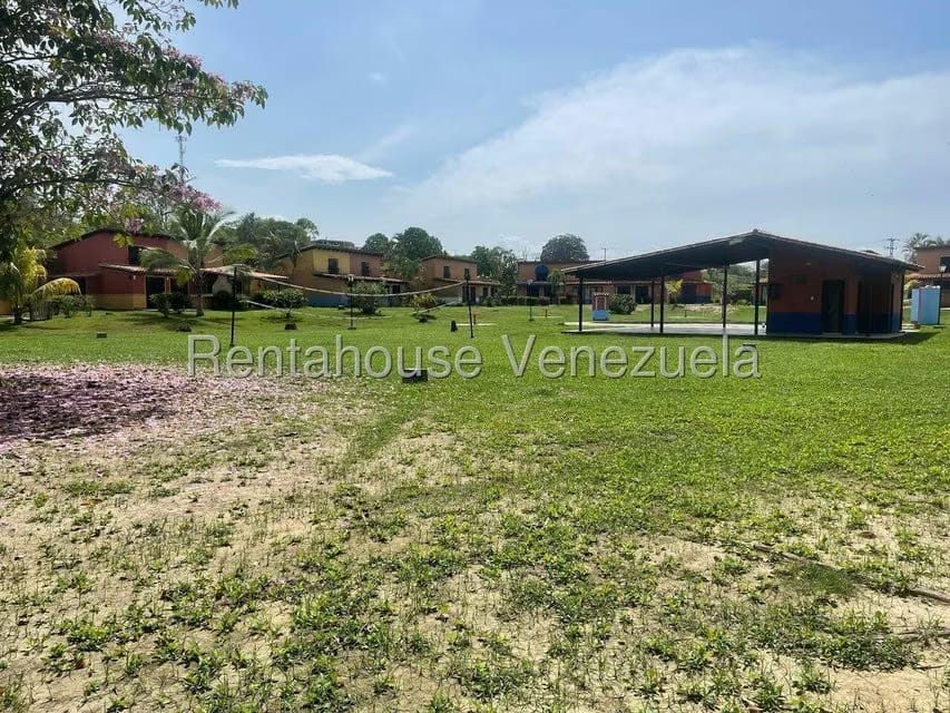 Townhouse (Duplex) en Venta en Higuerote, Miranda - 29