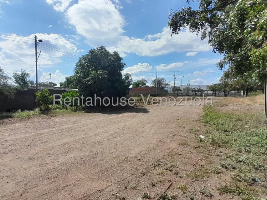 Terreno (Comercial) en Venta en Centro, Falcon - 4