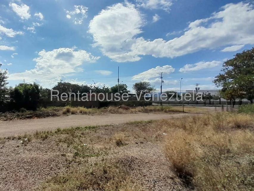 Terreno (Comercial) en Venta en Centro, Falcon - 9