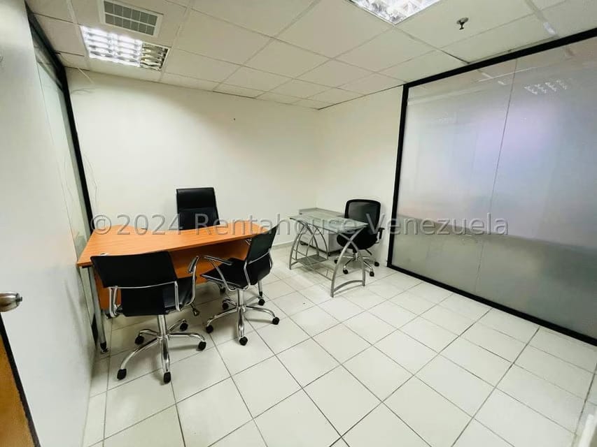 Comercial (Oficina) en Alquiler en Avenida Bolivar, Aragua - 6