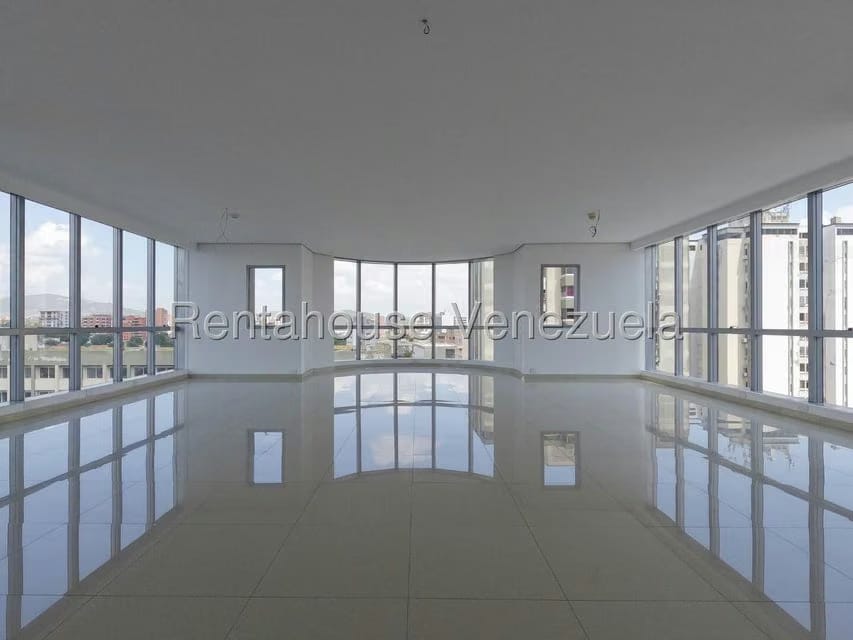Comercial (Oficina) en Alquiler en Nueva Segovia, Lara - 3