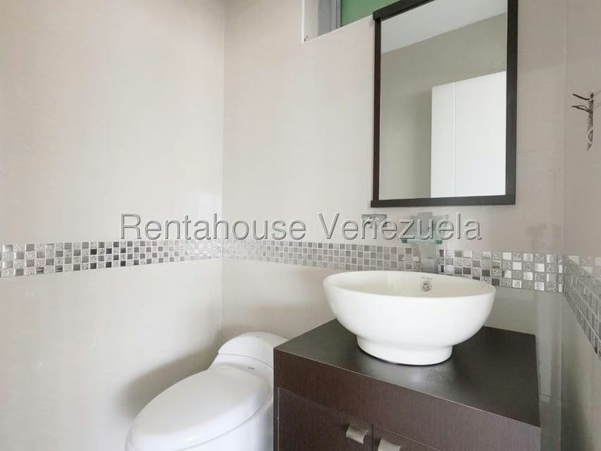 Comercial (Oficina) en Alquiler en Nueva Segovia, Lara - 8