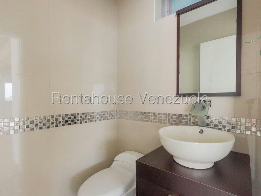 Comercial (Oficina) en Alquiler en Nueva Segovia, Lara - 9