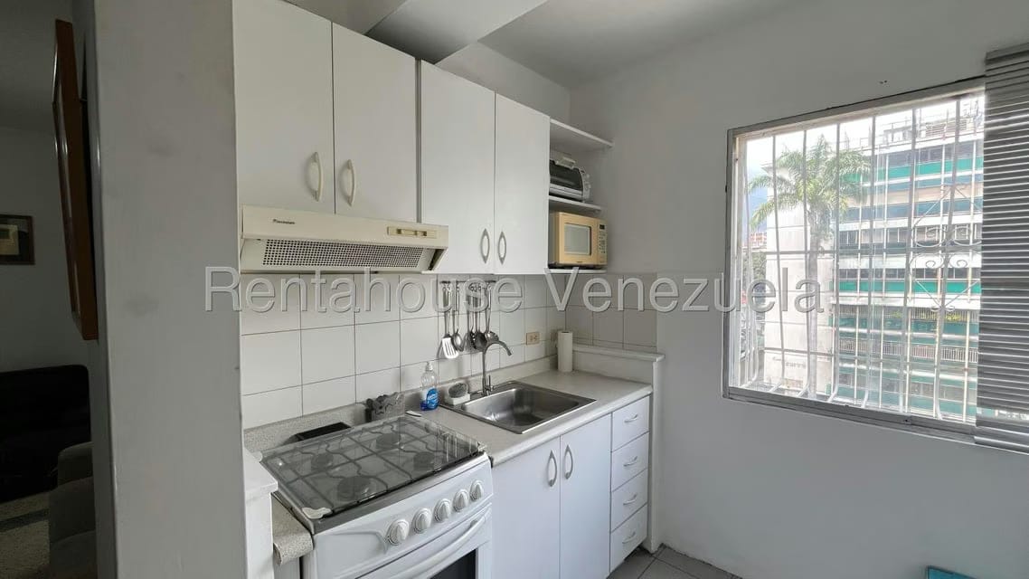Apartamento (1 Nivel) en Alquiler en Altamira, Distrito Metropolitano - 11
