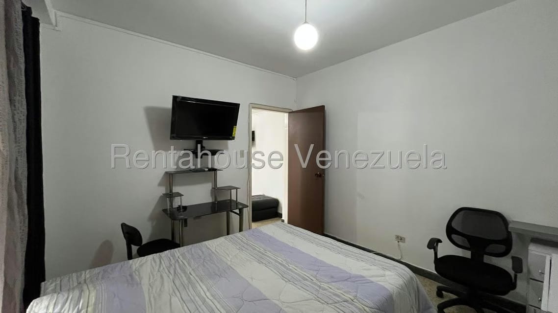Apartamento (1 Nivel) en Alquiler en Altamira, Distrito Metropolitano - 14
