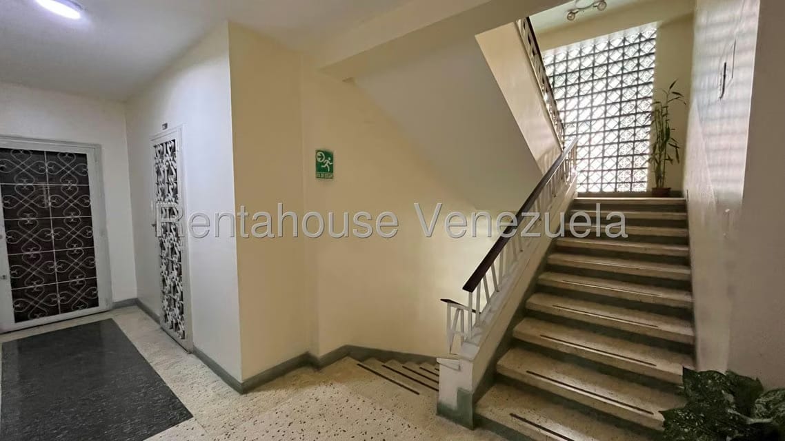 Apartamento (1 Nivel) en Alquiler en Altamira, Distrito Metropolitano - 17