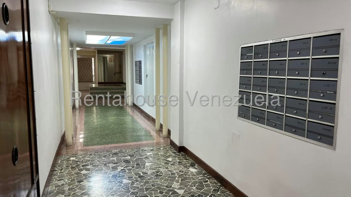 Apartamento (1 Nivel) en Alquiler en Altamira, Distrito Metropolitano - 19