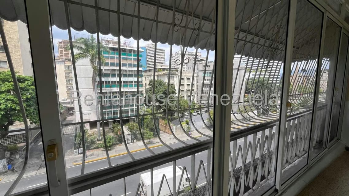 Apartamento (1 Nivel) en Alquiler en Altamira, Distrito Metropolitano - 8