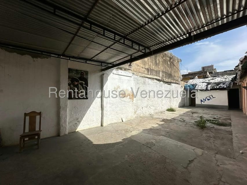 Casa (1 Nivel) en Venta en Zona Centro, Aragua - 2