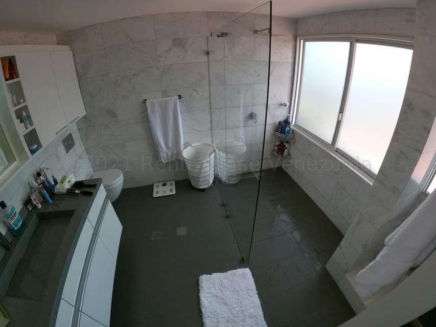 Apartamento (Duplex) en Venta en Los Palos Grandes, Distrito Metropolitano - 11