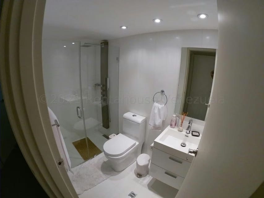 Apartamento (Duplex) en Venta en Los Palos Grandes, Distrito Metropolitano - 17