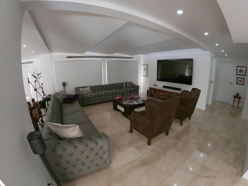 Apartamento (Duplex) en Venta en Los Palos Grandes, Distrito Metropolitano - 24