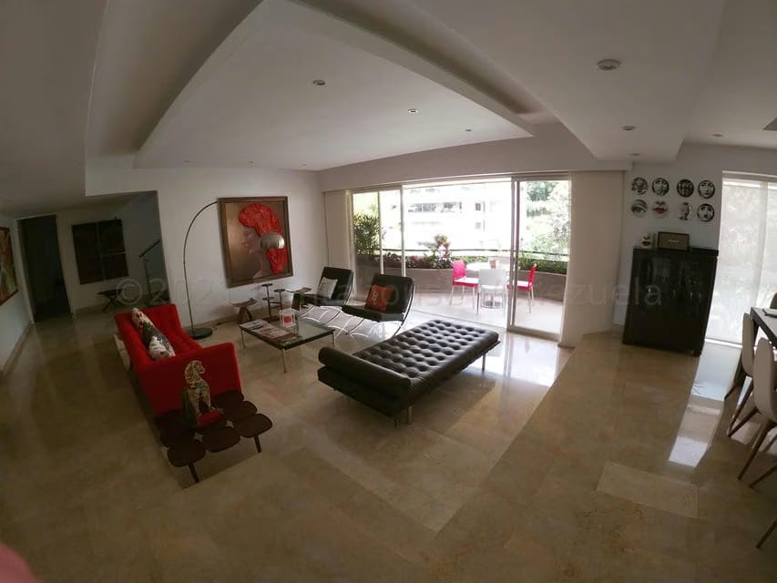 Apartamento (Duplex) en Venta en Los Palos Grandes, Distrito Metropolitano - 28