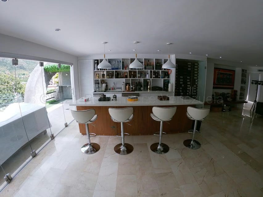 Apartamento (Duplex) en Venta en Los Palos Grandes, Distrito Metropolitano - 38