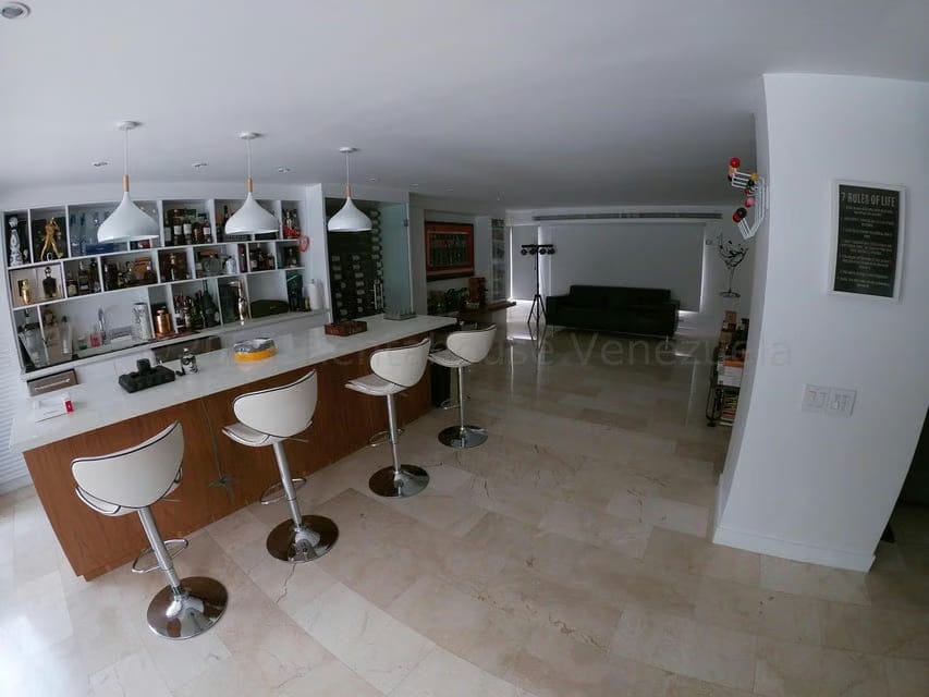 Apartamento (Duplex) en Venta en Los Palos Grandes, Distrito Metropolitano - 6
