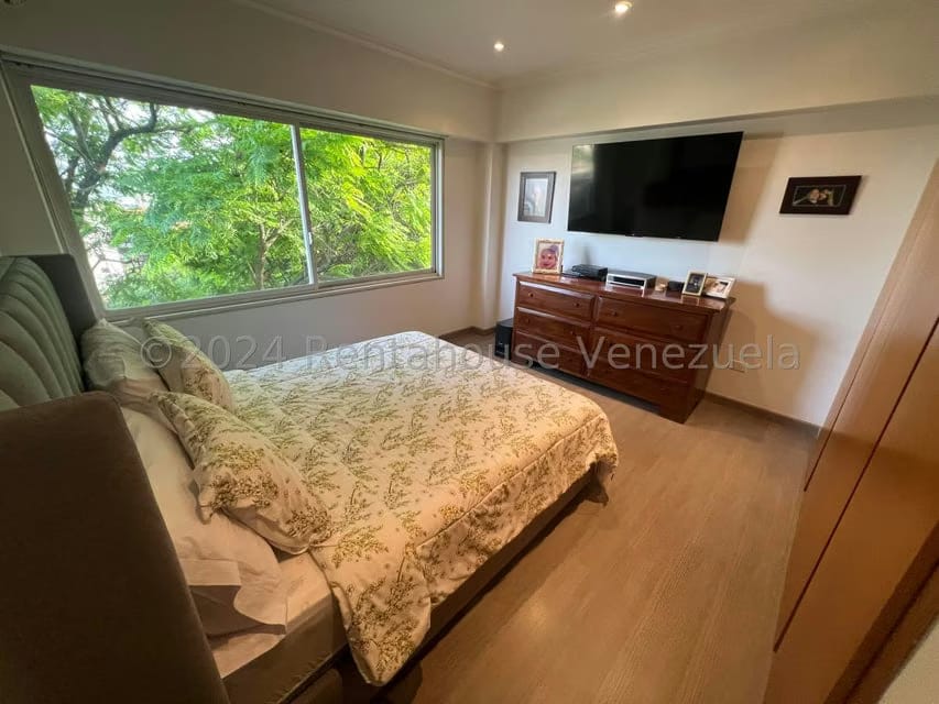 Apartamento (Duplex) en Venta en Los Palos Grandes, Distrito Metropolitano - 60
