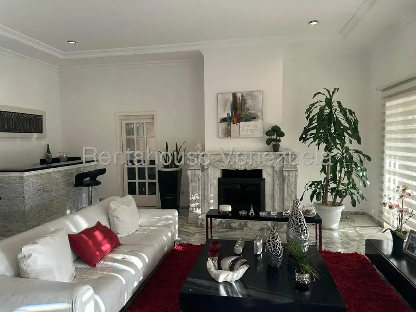 Casa (Multipes Niveles) en Venta en La Lagunita Country Club, Distrito Metropolitano - 11
